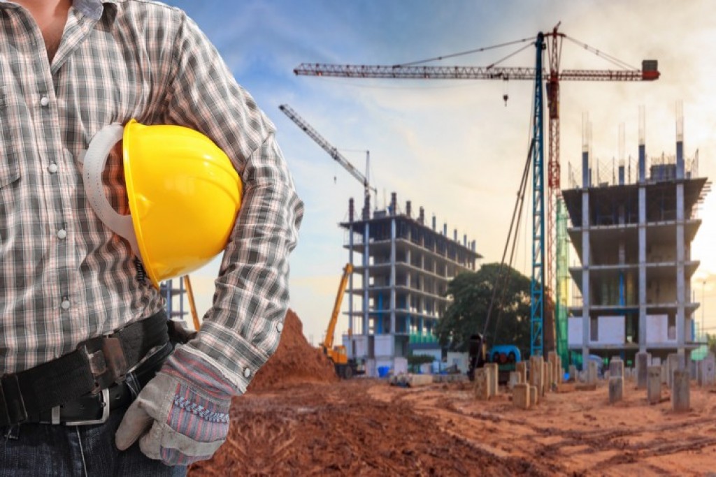 Építőiparban dolgozók számára a megfelelő munkavédelmi lábbeli